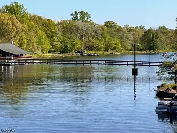 34 Rose Trl, Byram Twp., NJ 07821