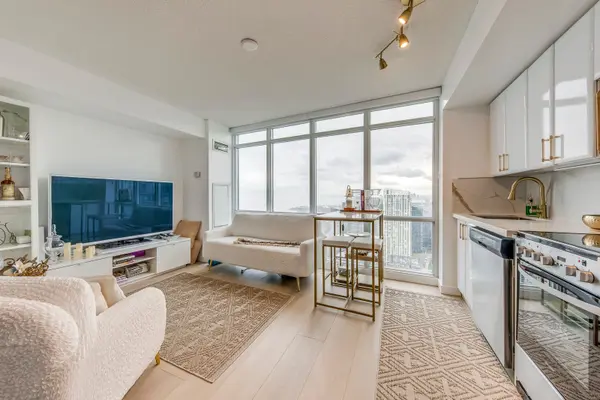 11 Brunel CT #4816, Toronto C01, ON M5V 3Y3