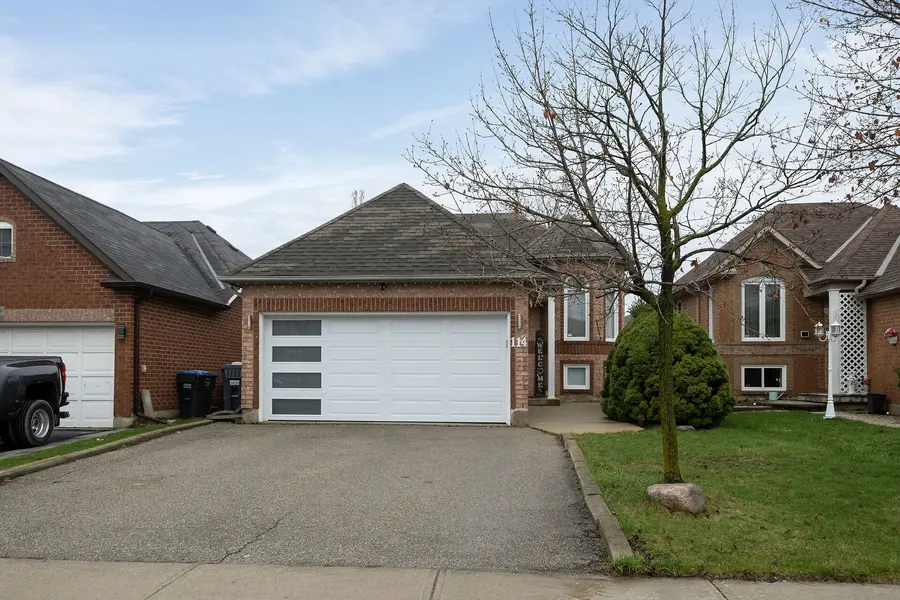 114 Royal Orchard DR, Brampton, ON L6X 4L4