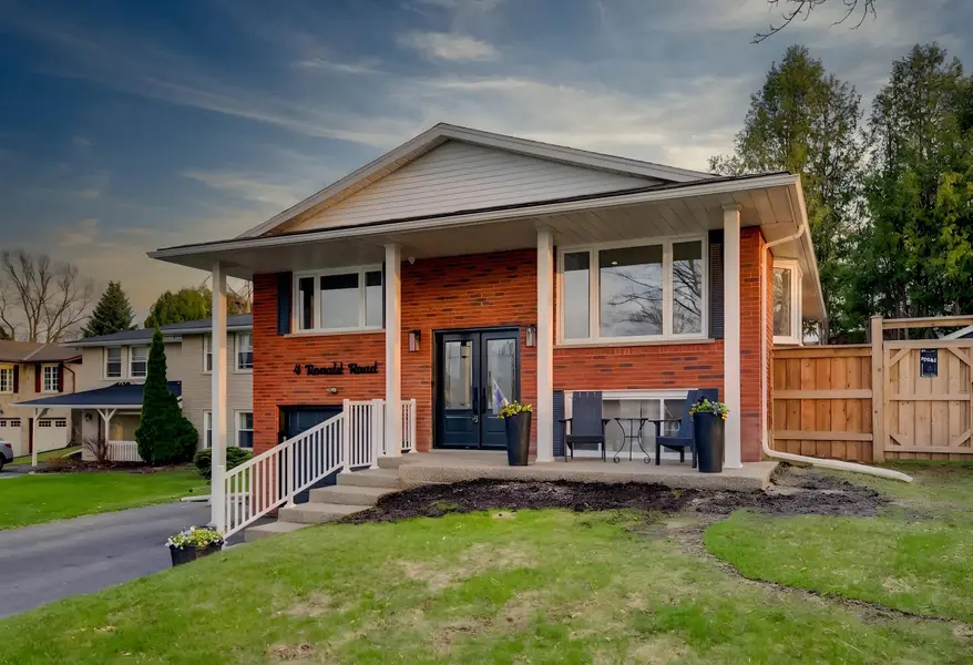 4 Ronald RD, Cambridge, ON N1S 4N1