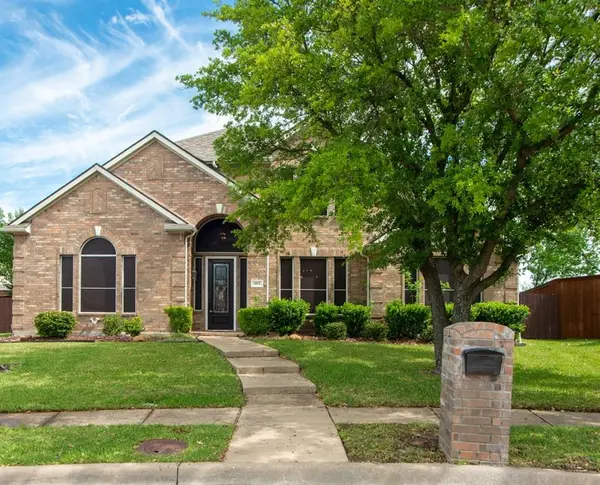 307 Sweet Gum Lane, Sunnyvale, TX 75182