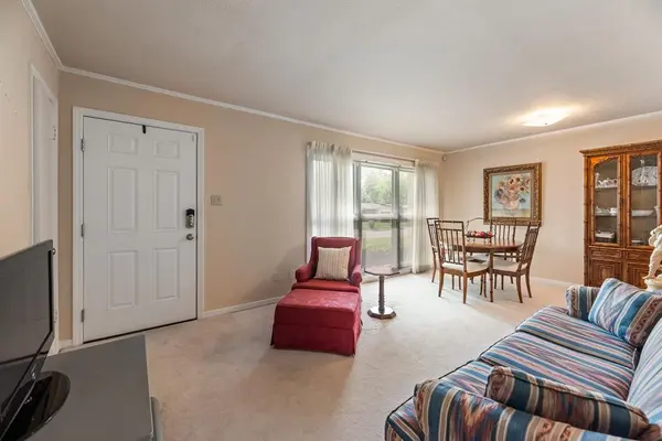 10853 Sharondale Lane, Dallas, TX 75228