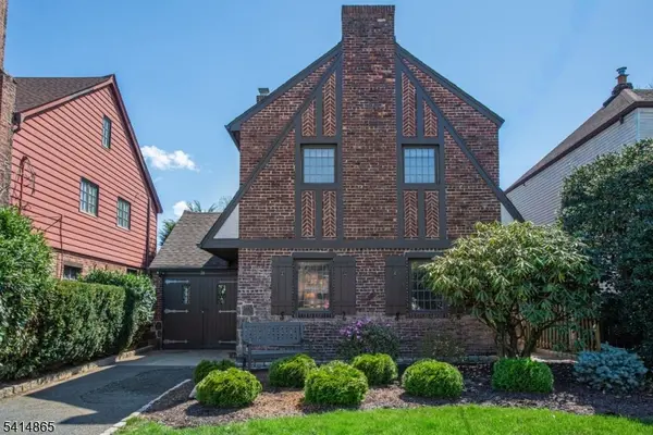 31 Windsor Rd, Clifton City, NJ 07012