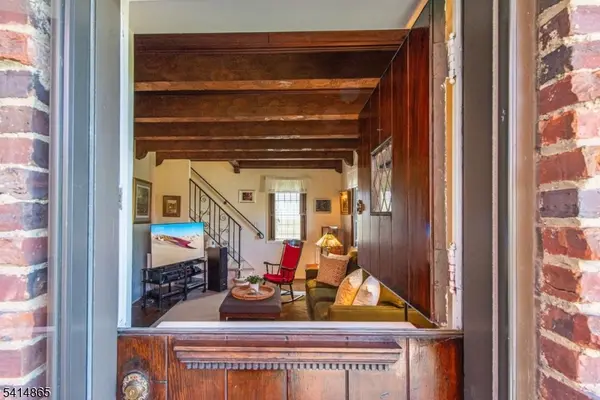 31 Windsor Rd, Clifton City, NJ 07012