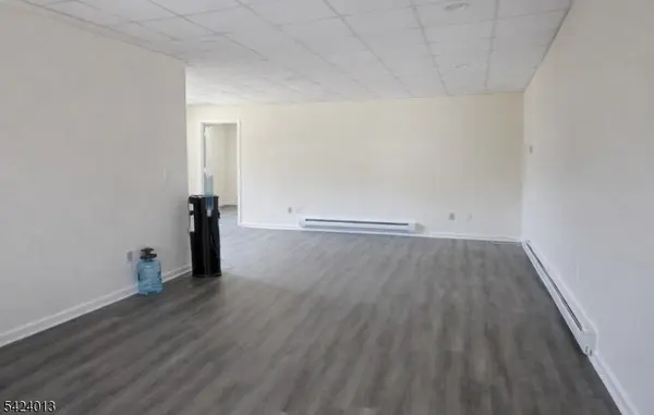 2504 Plainfield Ave, Scotch Plains Twp., NJ 07076