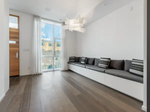 850 Richmond ST W #15, Toronto C01, ON M6J 1C9