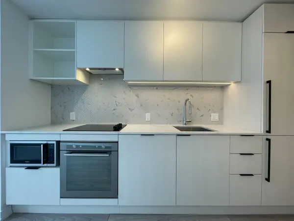 82 Dalhousie ST #1108, Toronto C08, ON M5B 0C5