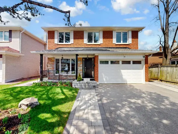 50 Rockland DR, Toronto C15, ON M2M 2Y9