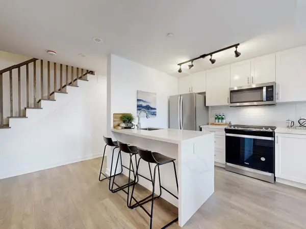 1455 O'connor DR #1, Toronto E03, ON M4B 2V5