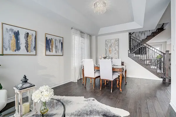 23 Terrell AVE, Georgina, ON L4P 0C8