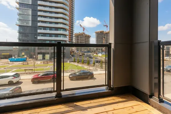 42 Dandara Gate, Vaughan, ON L4L 1V8