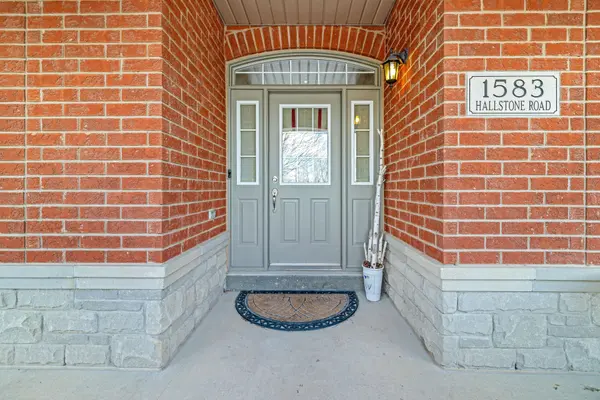 1583 Hallstone RD, Brampton, ON L6Y 5K8