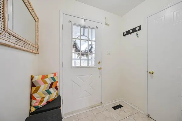 30 Wickstead CT, Brampton, ON L6R 1N8