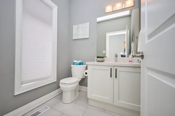 10 Leeson ST, St. Catharines, ON L2T 2R1