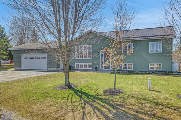 55 Creek DR, Carp - Dunrobin - Huntley - Fitzroy And Area, ON K0A 1X0