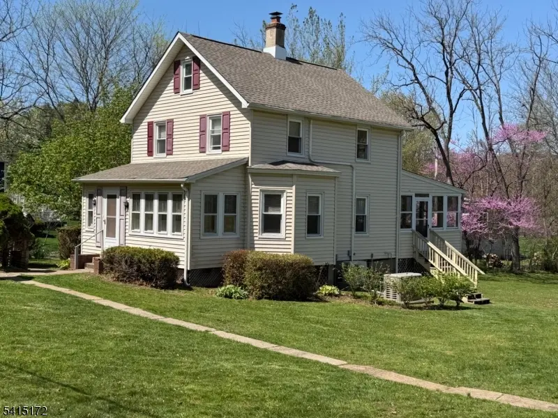 10 Bellows Ln, Montville Twp., NJ 07082