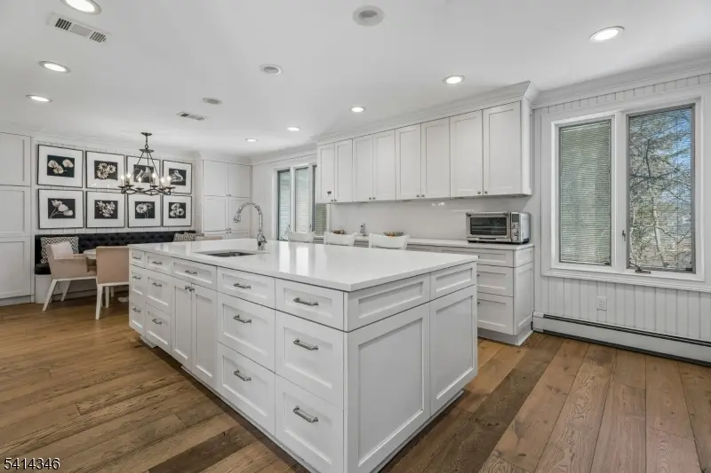 12 (14) Dale Drive, West Orange Twp., NJ 07052