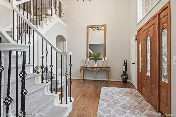 13365 Wendover DR, Plymouth Charter Township, MI 48170