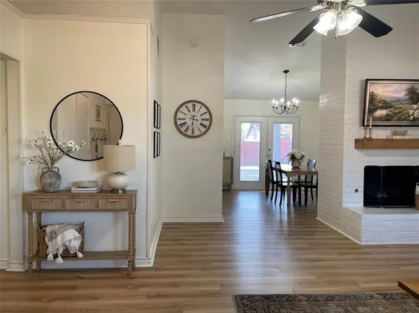 3801 Lofland Lane, Rowlett, TX 75088