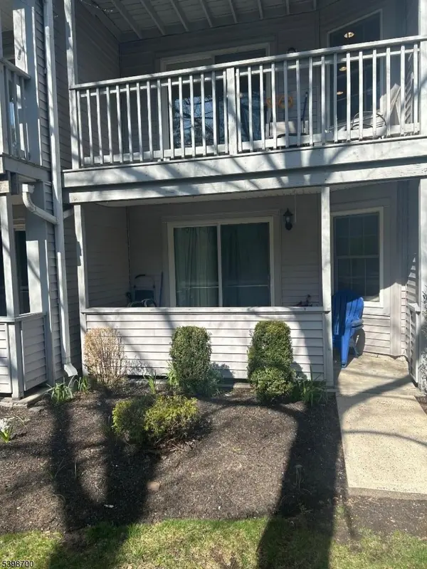 3 Quartz Ln #3, Paterson City, NJ 07501