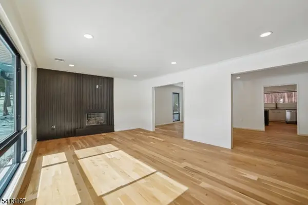 156 Park Rd, Parsippany-troy Hills Twp., NJ 07054