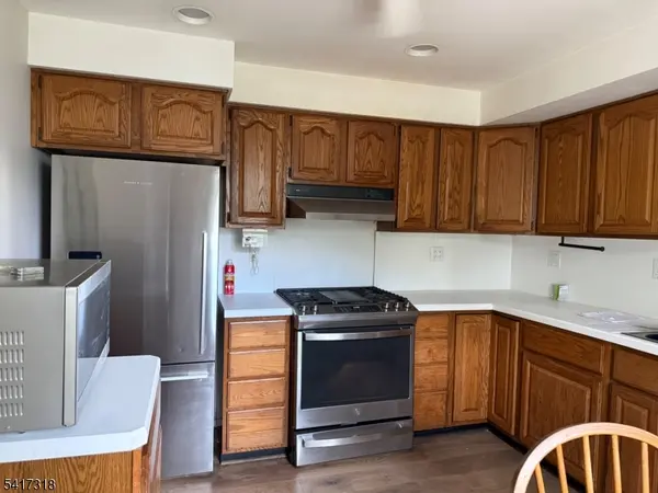 28-27 Sheridan Pl, Fair Lawn Boro, NJ 07410