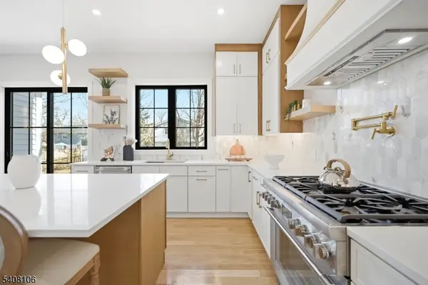 74 Irving Ave, Livingston Twp., NJ 07039