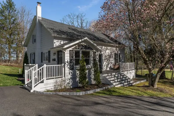 111 Lommason Glen Rd, White Twp., NJ 07823