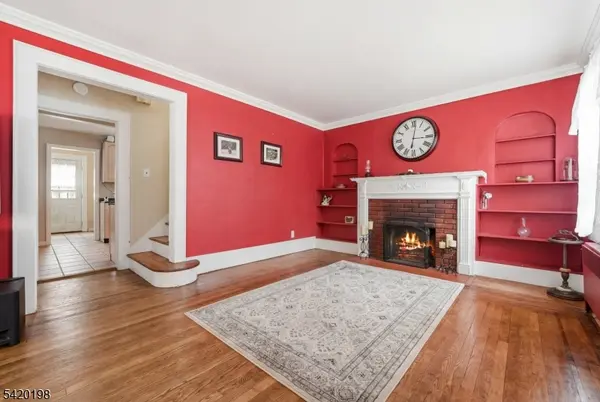 27 Reservoir Pl, Belleville Twp., NJ 07109