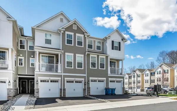 103 Honeysuckle Ln #815, Warren Twp., NJ 07059