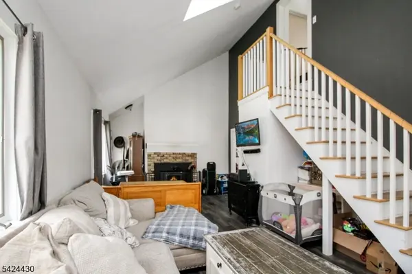 30 Northwood Rd, Jefferson Twp., NJ 07849