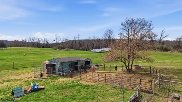 337 Johnsonburg Rd, Hope Twp., NJ 07825