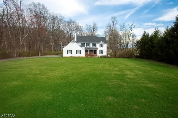 28 Weldon Rd, Jefferson Twp., NJ 07849