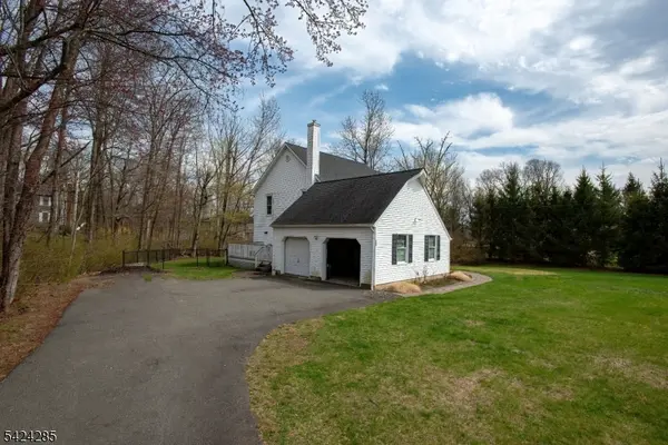 28 Weldon Rd, Jefferson Twp., NJ 07849