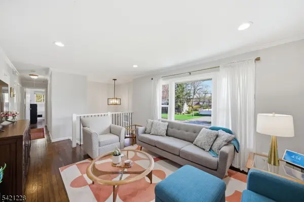 317 Rexland Dr, Boonton Town, NJ 07005