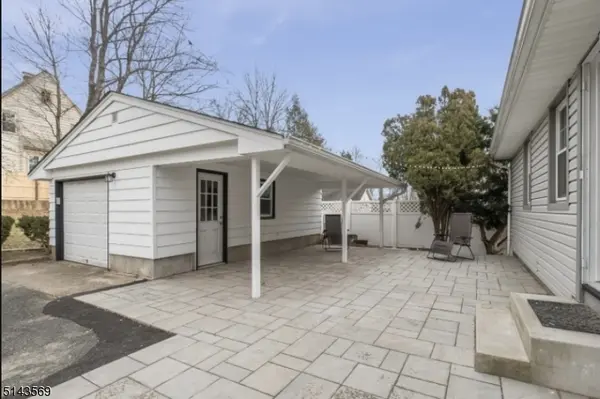 25 Walker Ave, Morristown Town, NJ 07960