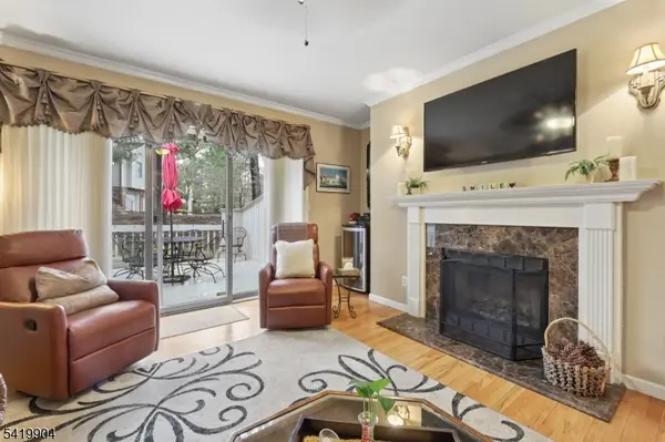 7 Valen Ct, Franklin Lakes Boro, NJ 07417