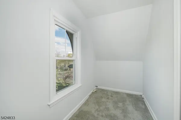 331 Main St, Chatham Boro, NJ 07928