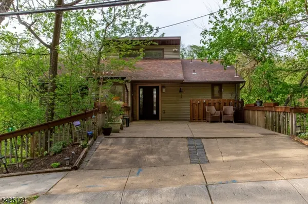 120 Swan Street, Lambertville City, NJ 08530