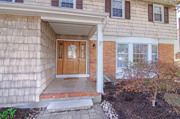 63 Independence Dr, East Brunswick Twp., NJ 08816