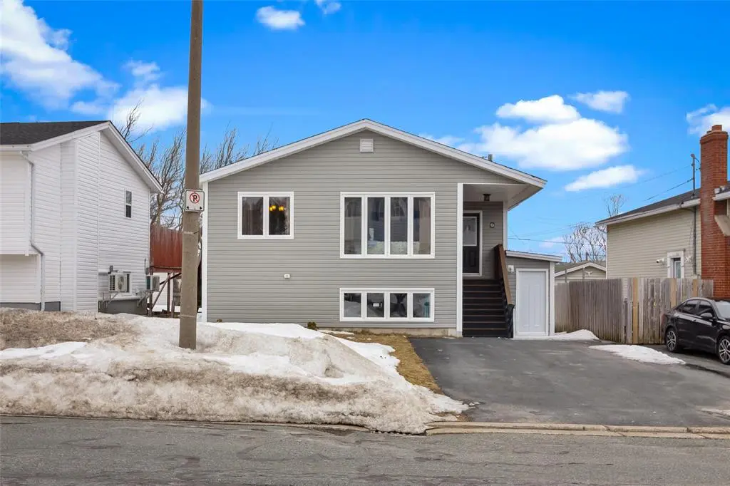 9 Scammell Crescent, Mount Pearl, NL A1N 2G1