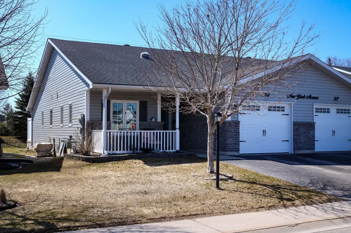 54 New York AVE, Wasaga Beach, ON L9Z 3A8