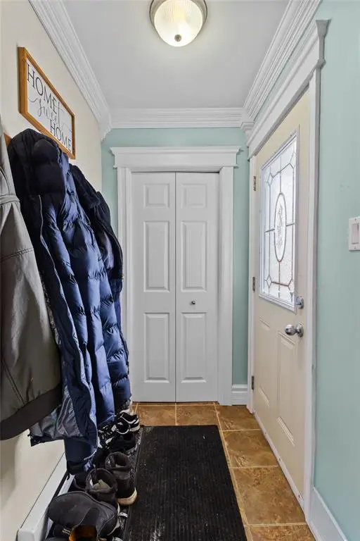 9 Scammell Crescent, Mount Pearl, NL A1N 2G1