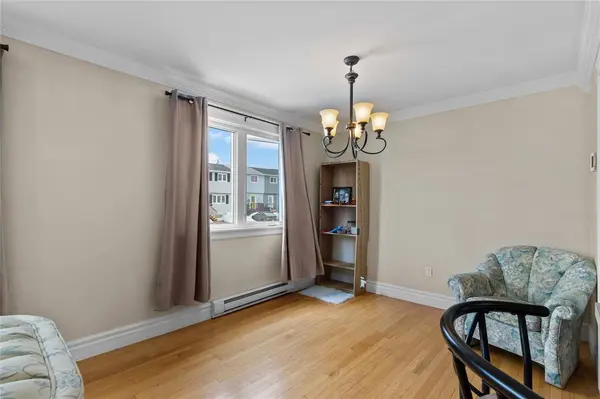 9 Scammell Crescent, Mount Pearl, NL A1N 2G1