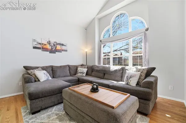 3860 Timberwood CT, Colorado Springs, CO 80918