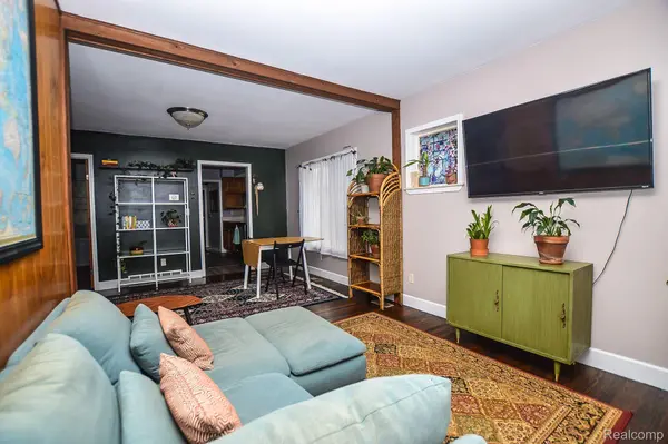 630 Ardmore DR, Ferndale, MI 48220