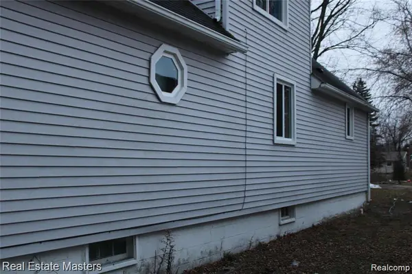 4463 Fairway DR, Fort Gratiot Charter Township, MI 48059