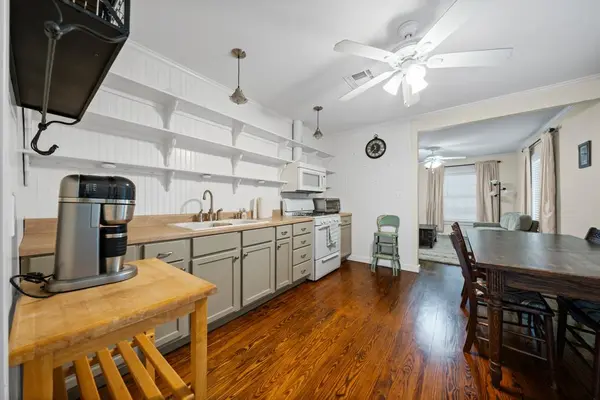 106 N Corporation Street,  Hillsboro,  TX 76645