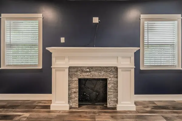 1015 Epenard Street, Dallas, TX 75211