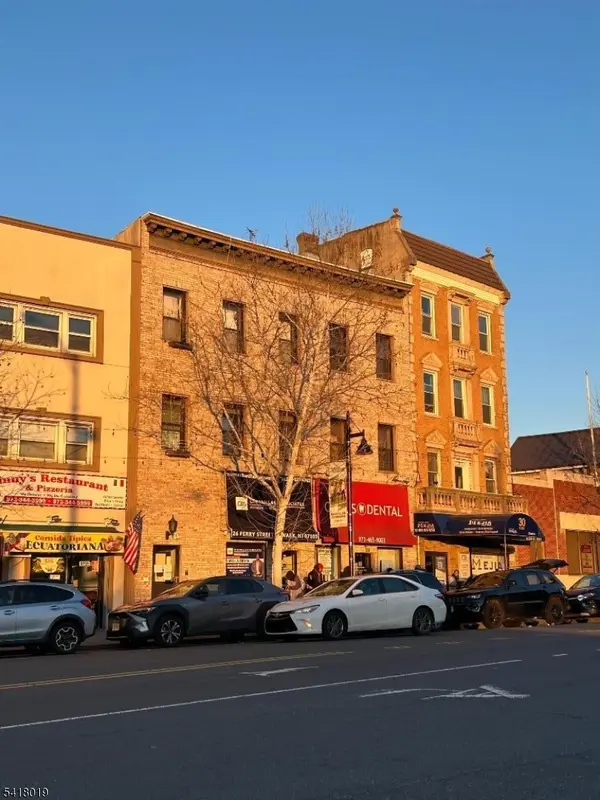 26-28 Ferry St, Newark City, NJ 07105